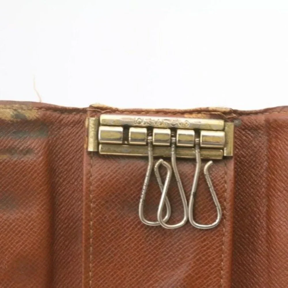 Louis Vuitton Monogram Key Holder/Wallet #1062💥PRICE DROP💥